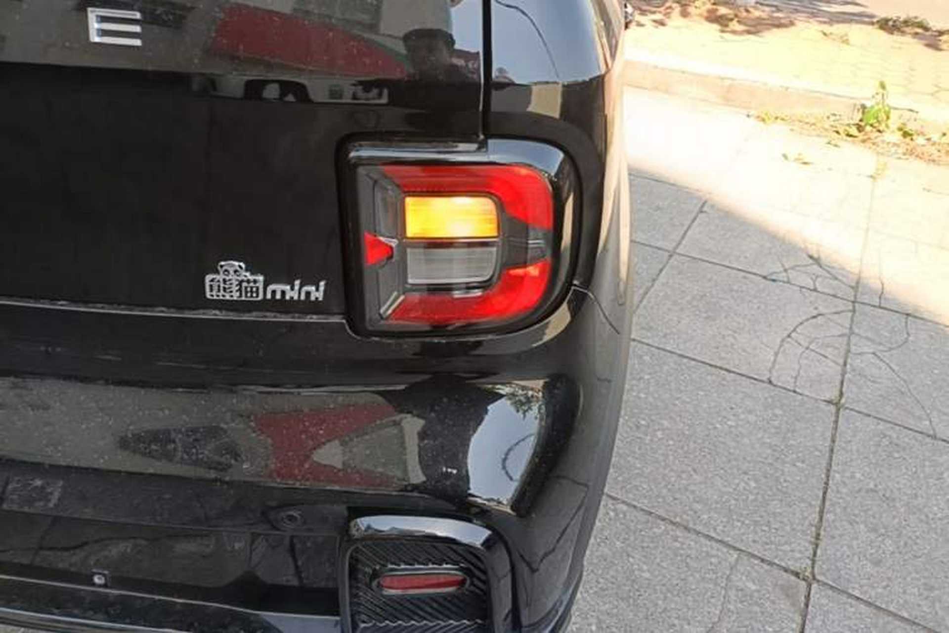 Used Geely Galaxy Panda 2025 210km Panda Kart Right Rear Taillight