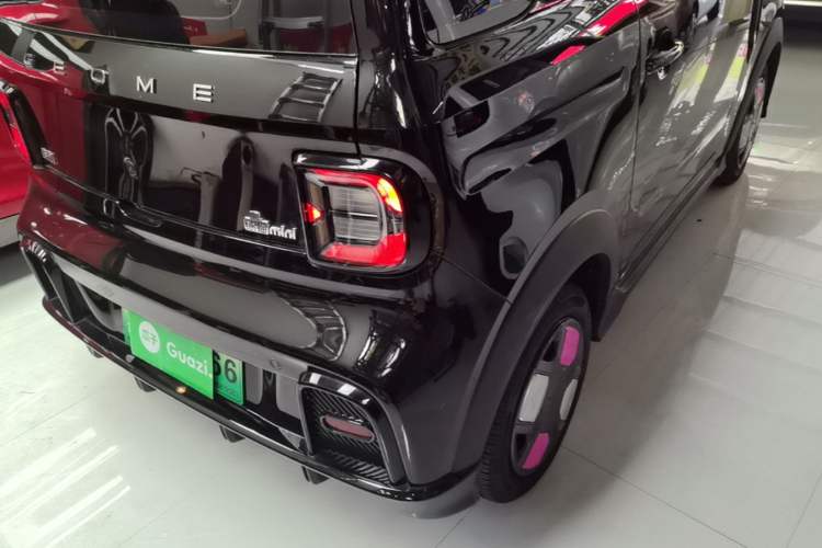 Used Geely Galaxy Panda 2025 210km Panda Kart Right Rear Taillight