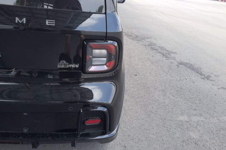 Used Geely Galaxy Panda 2025 210km Panda Kart Right Rear Taillight