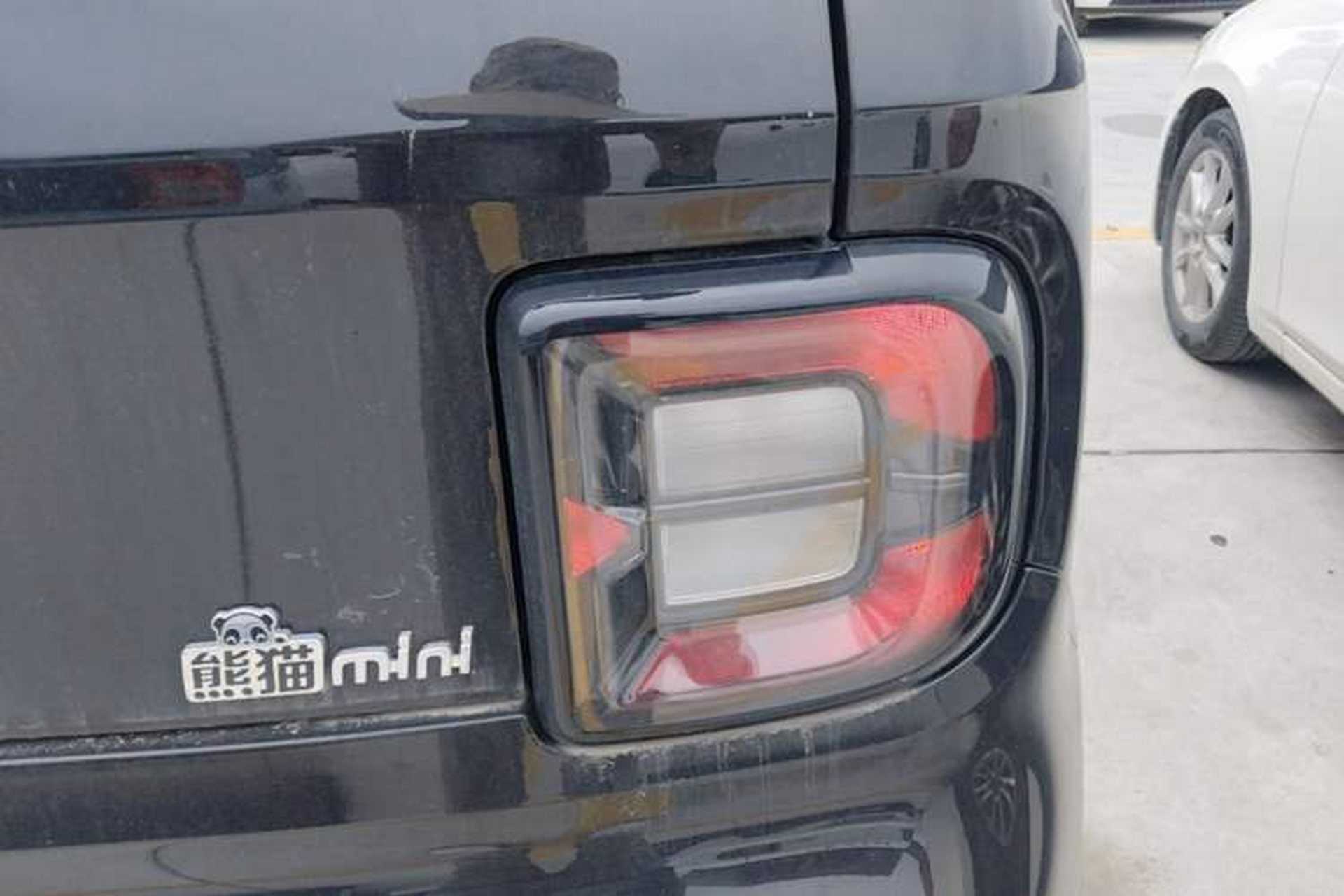 Used Geely Galaxy Panda 2025 210km Panda Kart Right Rear Taillight