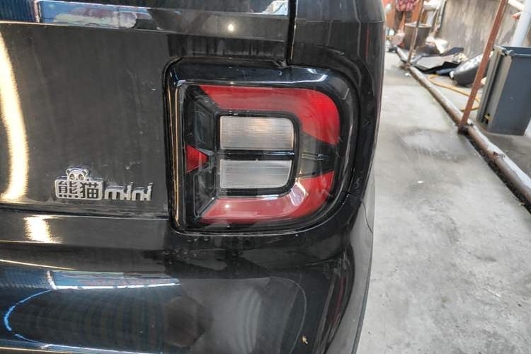 Used Geely Galaxy Panda 2025 210km Panda Kart Right Rear Taillight