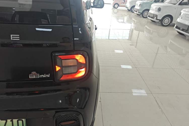 Used Geely Galaxy Panda 2025 210km Panda Kart Right Rear Taillight