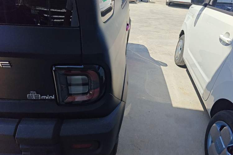 Used Geely Galaxy Panda 2025 210km Panda Rider Right Rear Taillight