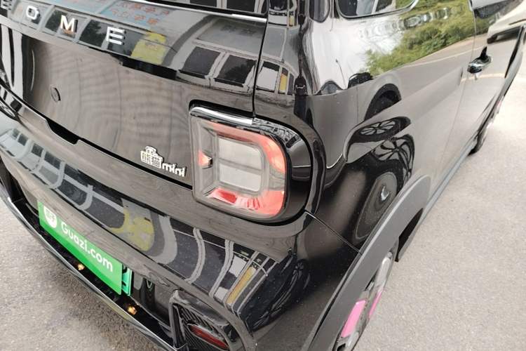 Used Geely Galaxy Panda 2025 210km Panda Kart Right Rear Taillight