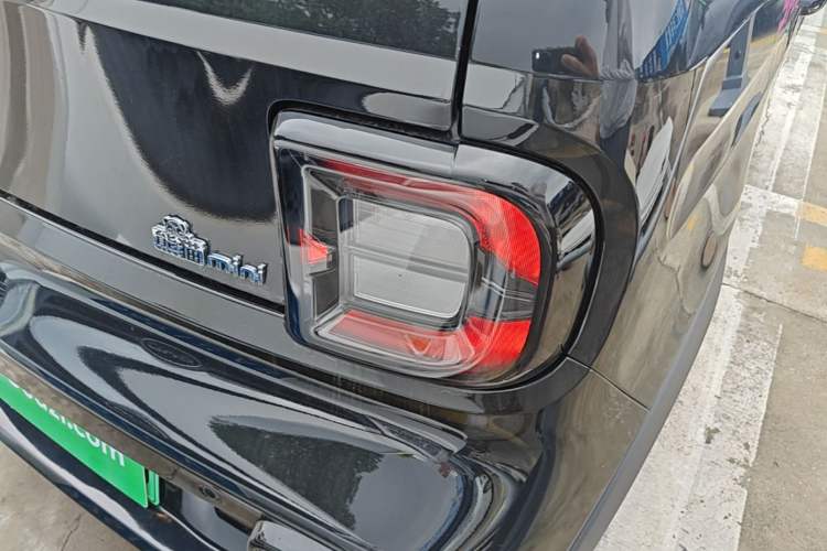 Used Geely Galaxy Panda 2025 210km Panda Kart Right Rear Taillight