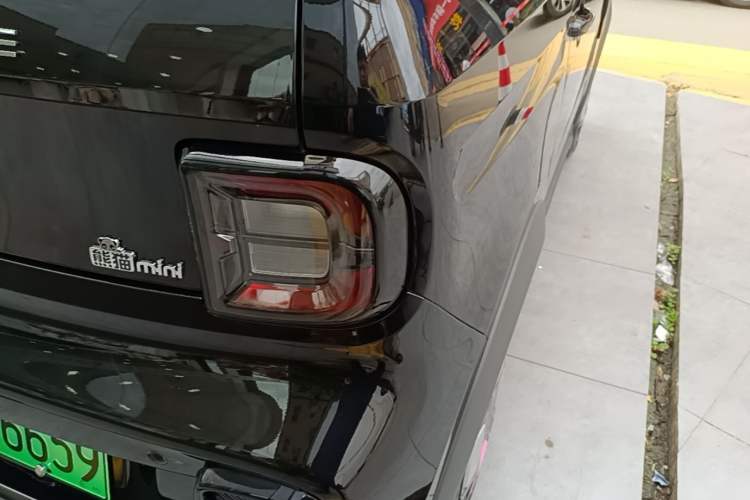 Used Geely Galaxy Panda 2025 210km Panda Kart Right Rear Taillight
