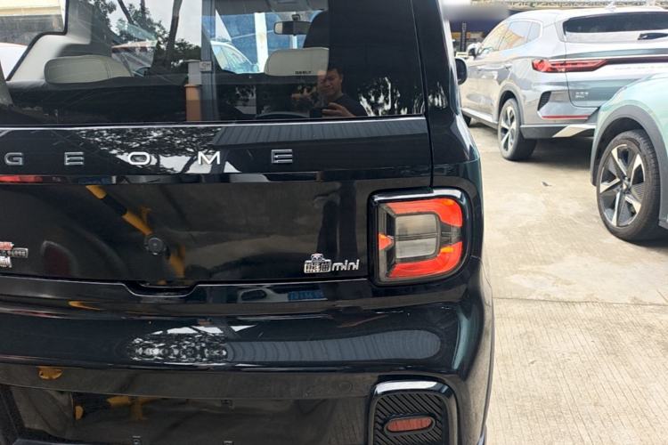 Used Geely Galaxy Panda 2025 210km Panda Kart Right Rear Taillight