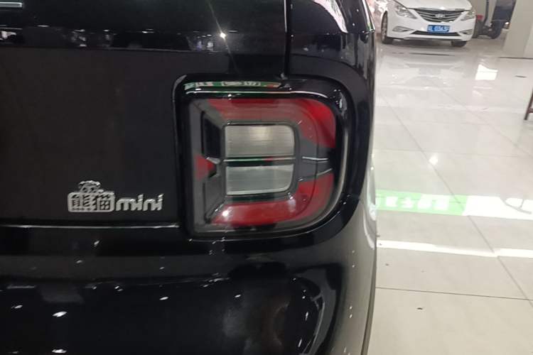 Used Geely Galaxy Panda 2025 210km Panda Kart Right Rear Taillight