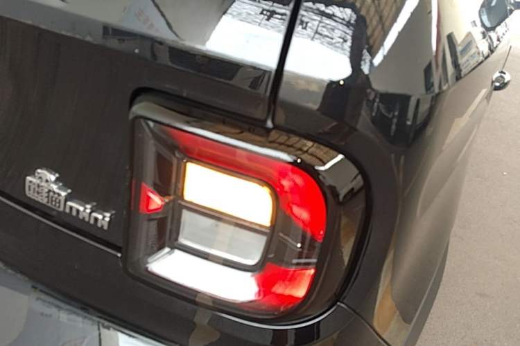 Used Geely Galaxy Panda 2025 210km Panda Kart Right Rear Taillight