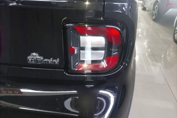 Used Geely Galaxy Panda 2025 210km Panda Kart Right Rear Taillight