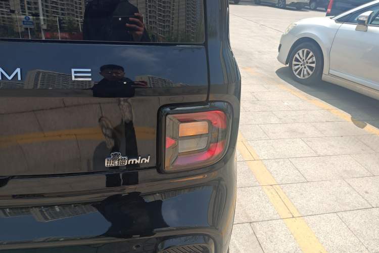 Used Geely Galaxy Panda 2025 210km Panda Kart Right Rear Taillight