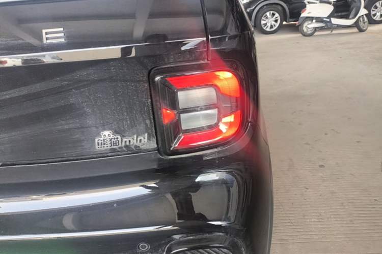 Used Geely Galaxy Panda 2025 210km Panda Kart Right Rear Taillight