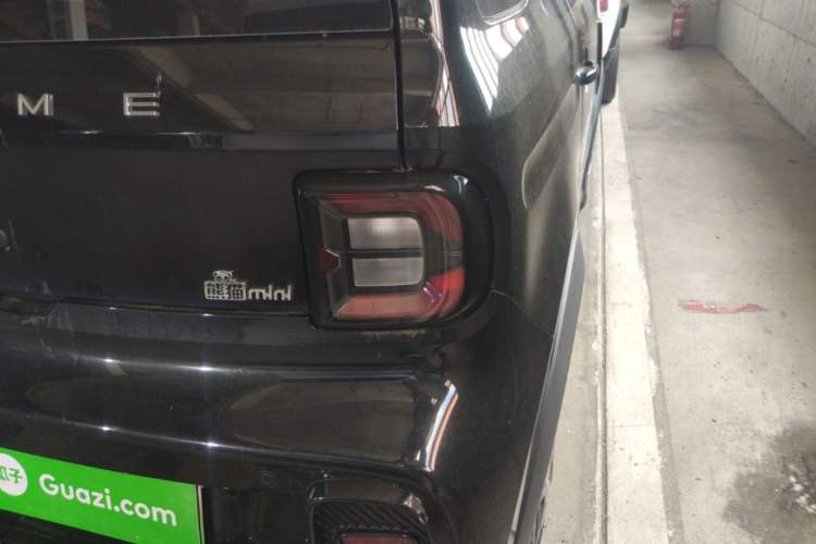 Used Geely Galaxy Panda 2025 210km Panda Kart Right Rear Taillight