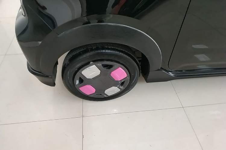 Used Geely Galaxy Panda 2025 210km Panda Kart Right Rear Wheel Hub