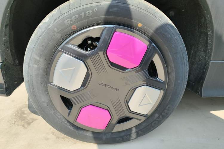 Used Geely Galaxy Panda 2025 210km Panda Kart Right Rear Wheel Hub