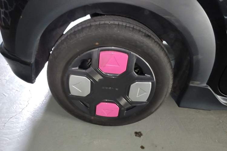 Used Geely Galaxy Panda 2025 210km Panda Kart Right Rear Wheel Hub