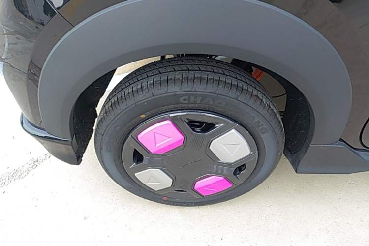 Used Geely Galaxy Panda 2025 210km Panda Kart Right Rear Wheel Hub