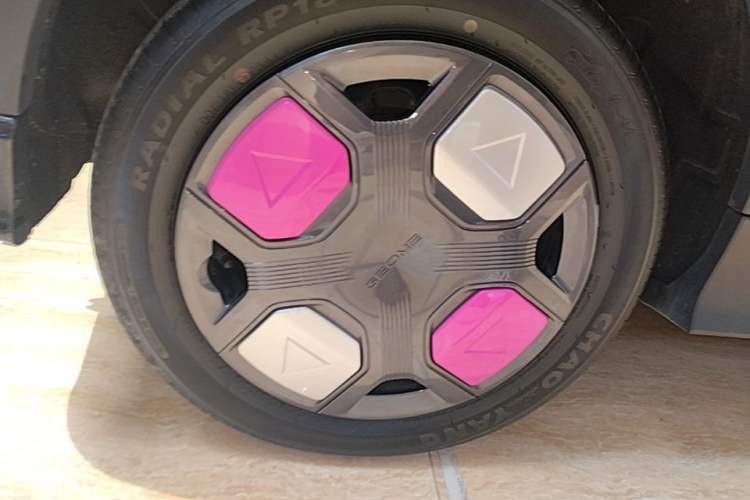 Used Geely Galaxy Panda 2025 210km Panda Kart Right Rear Wheel Hub
