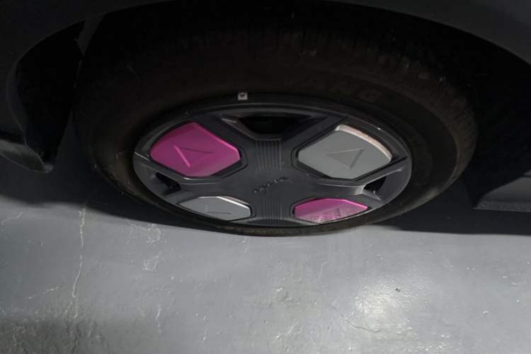 Used Geely Galaxy Panda 2025 210km Panda Kart Right Rear Wheel Hub