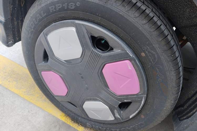 Used Geely Galaxy Panda 2025 210km Panda Kart Right Rear Wheel Hub