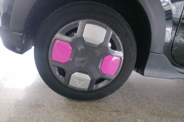 Used Geely Galaxy Panda 2025 Model 210km Panda Kart Piggy Hero Limited Edition Right Rear Wheel Hub