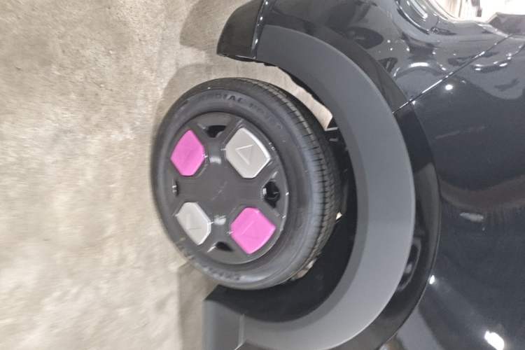 Used Geely Galaxy Panda 2025 210km Panda Kart Right Rear Wheel Hub