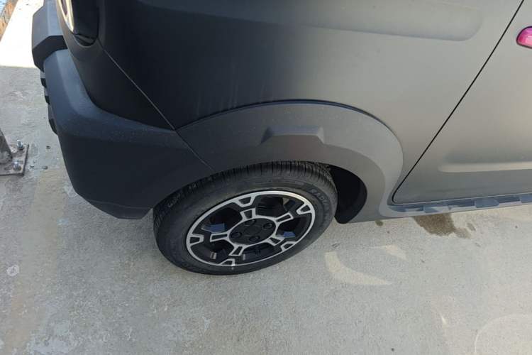 Used Geely Galaxy Panda 2025 210km Panda Rider Right Rear Wheel Hub