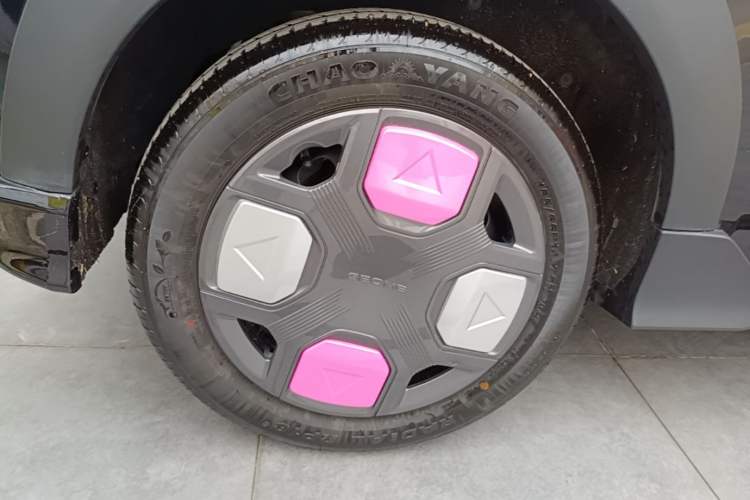 Used Geely Galaxy Panda 2025 210km Panda Kart Right Rear Wheel Hub