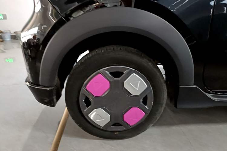 Used Geely Galaxy Panda 2025 210km Panda Kart Right Rear Wheel Hub