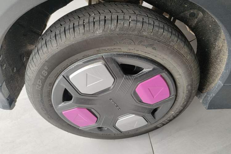 Used Geely Galaxy Panda 2025 210km Panda Kart Right Rear Wheel Hub
