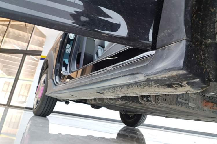Used Geely Galaxy Panda 2025 210km Panda Kart Right Side Sill