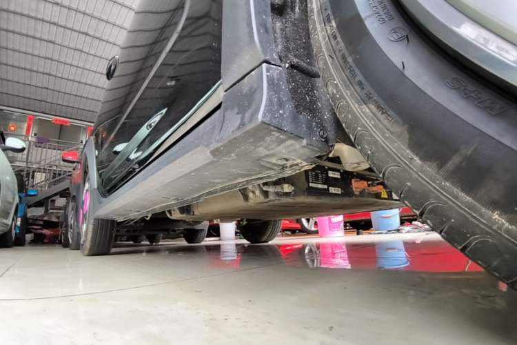 Used Geely Galaxy Panda 2025 210km Panda Kart Right Side Sill