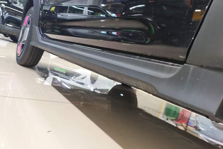 Used Geely Galaxy Panda 2025 210km Panda Kart Right Side Sill