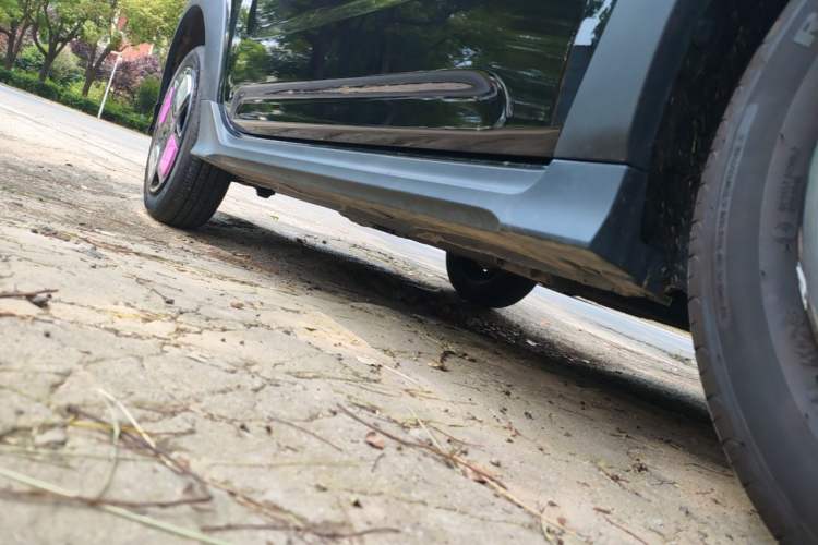 Used Geely Galaxy Panda 2025 210km Panda Kart Right Side Sill