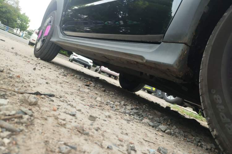 Used Geely Galaxy Panda 2025 210km Panda Kart Right Side Sill