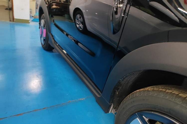 Used Geely Galaxy Panda 2025 210km Panda Kart Right Side Sill