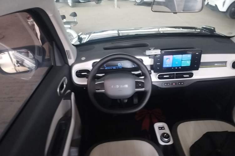 Used Geely Galaxy Panda 2025 210km Panda Kart Steering Wheel