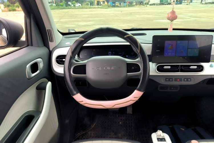 Used Geely Galaxy Panda 2025 210km Panda Kart Steering Wheel