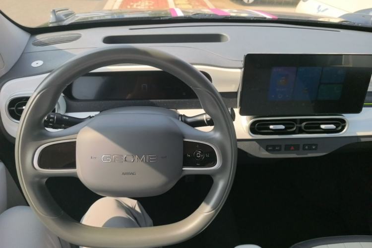 Used Geely Galaxy Panda 2025 210km Panda Kart Steering Wheel