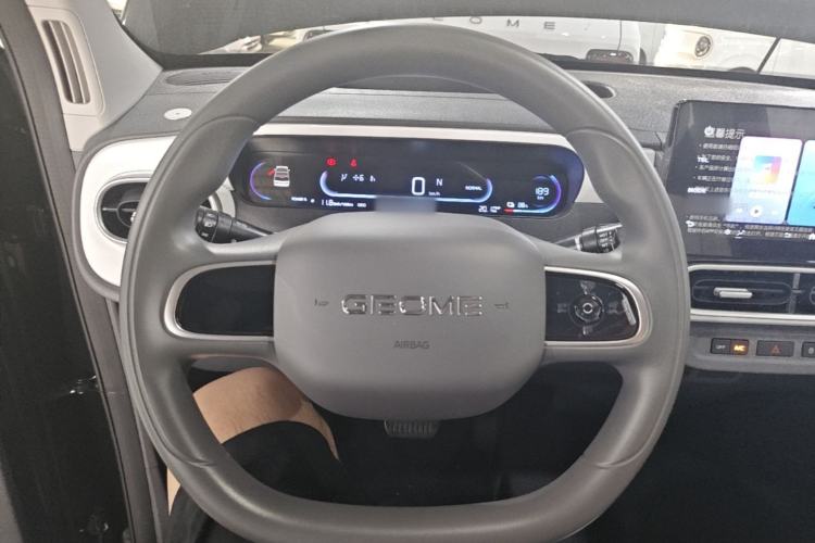 Used Geely Galaxy Panda 2025 210km Panda Kart Steering Wheel