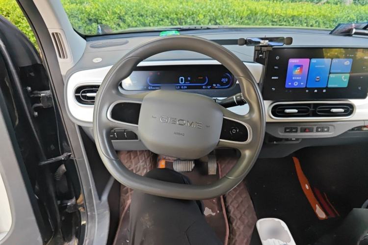 Used Geely Galaxy Panda 2025 210km Panda Kart Steering Wheel