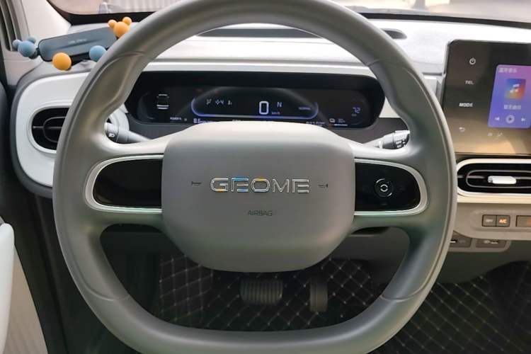 Used Geely Galaxy Panda 2025 210km Panda Kart Steering Wheel