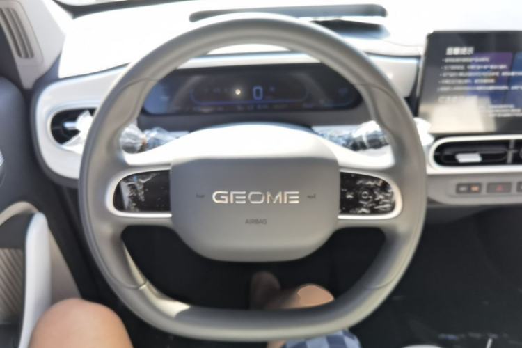 Used Geely Galaxy Panda 2025 210km Panda Kart Steering Wheel