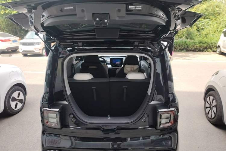 Used Geely Galaxy Panda 2025 210km Panda Kart Trunk