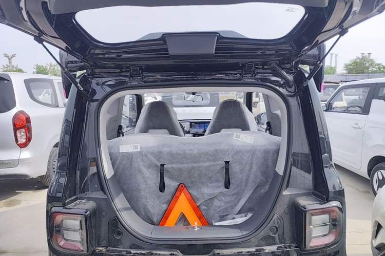 Used Geely Galaxy Panda 2025 210km Panda Kart Trunk