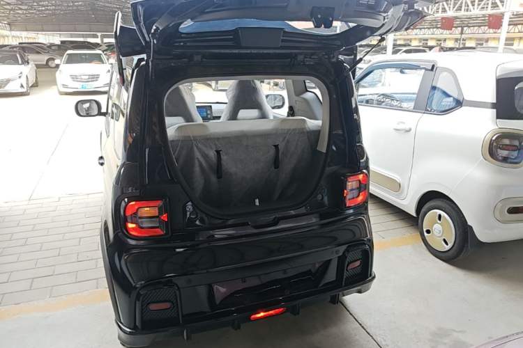 Used Geely Galaxy Panda 2025 210km Panda Kart Trunk