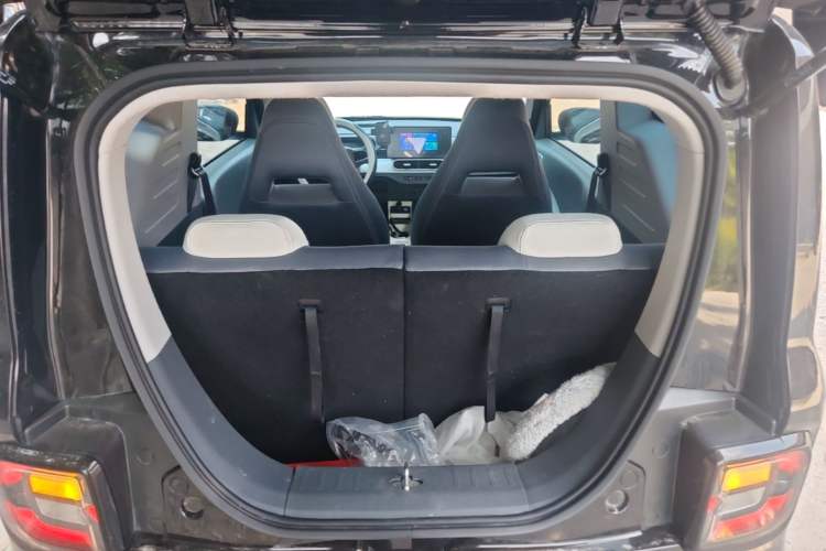 Used Geely Galaxy Panda 2025 210km Panda Kart Trunk