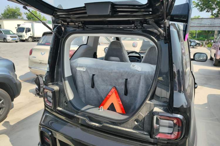 Used Geely Galaxy Panda 2025 210km Panda Kart Trunk