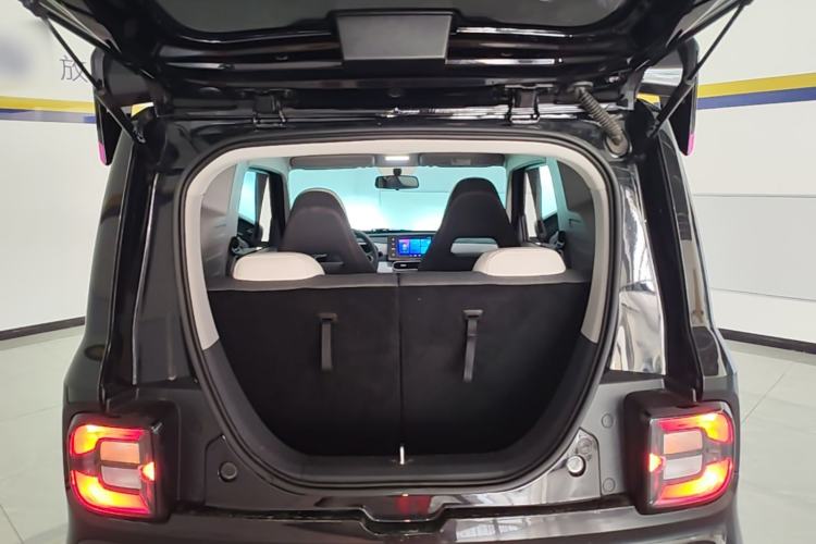Used Geely Galaxy Panda 2025 210km Panda Kart Trunk