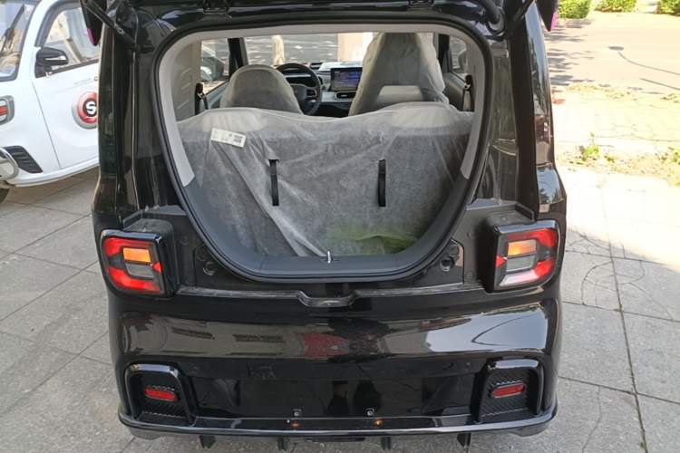 Used Geely Galaxy Panda 2025 210km Panda Kart Trunk